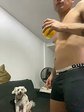 LCarreraa online show from 01-19-25, 04:33