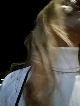 Snapshot of Karolgood3 chatting on 12-25-24, 05:48 Karolgood3 online show from 12-25-24, 05:48