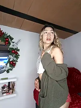 Snapshot of Karolgood3 chatting on 12-13-24, 03:38 Karolgood3 online show from 12-13-24, 03:38