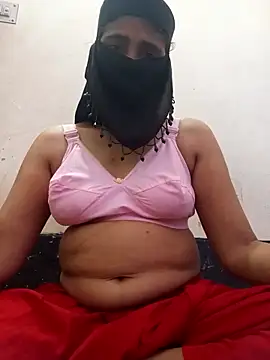 Snapshot of HenaAra chatting on 02-05-26, 05:58 HenaAra online show from 02-05-26, 05:58