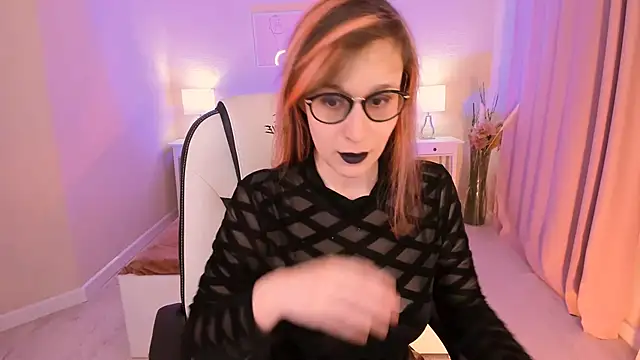 Dora Marcelli online show from 02-07-25, 06:45