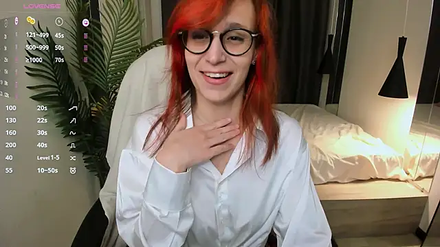 Dora Marcelli online show from 10-15-25, 06:54