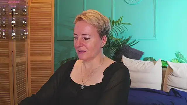 Nika Smit online show from 09-14-25, 05:19