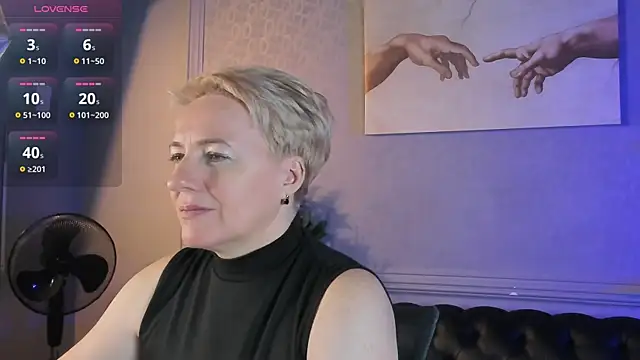 Nika Smit online show from 11-28-25, 09:31