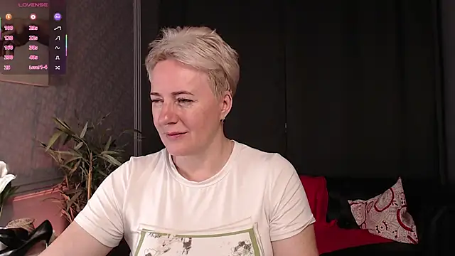 Nika Smit online show from 07-10-26, 08:14