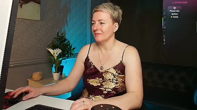 Nika Smit online show from 03-22-26, 07:10