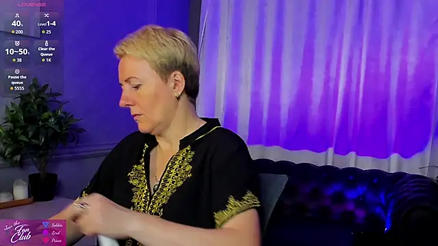 Nika Smit online show from 09-19-25, 05:00