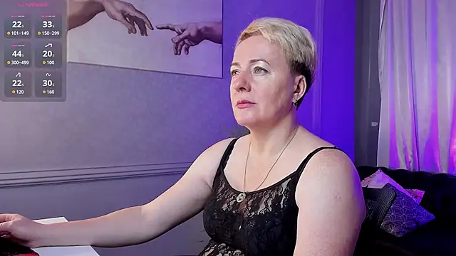 Nika Smit online show from 10-12-25, 05:42