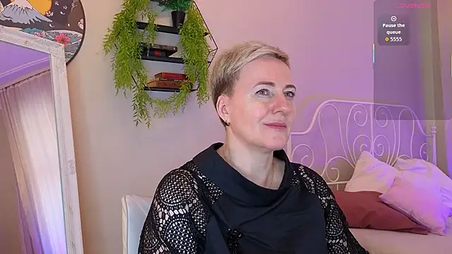 Nika Smit online show from 03-13-26, 08:19