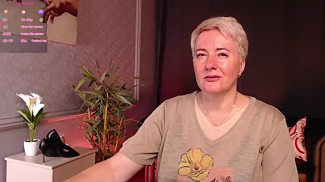 Nika Smit online show from 07-12-26, 05:19