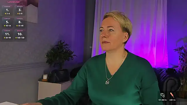 Nika Smit online show from 10-18-25, 05:31