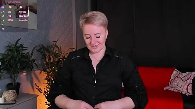 Nika Smit online show from 06-13-26, 05:05