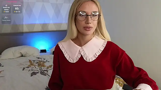 Megan Kira online show from 04-17-26, 07:06