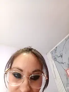 abril ch  online show from 03-31-26, 01:13