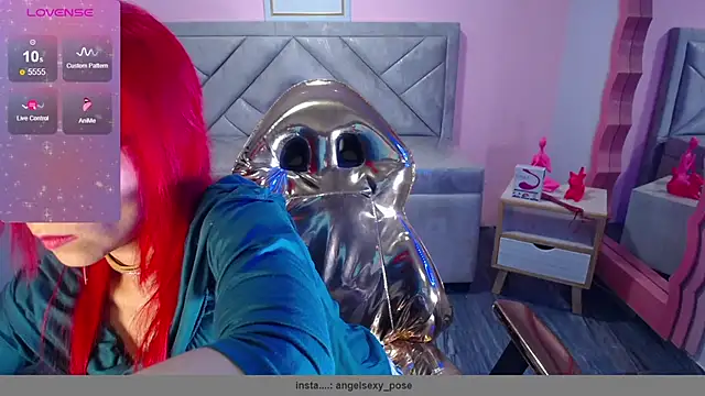 abril ch  online show from 11-17-25, 10:52