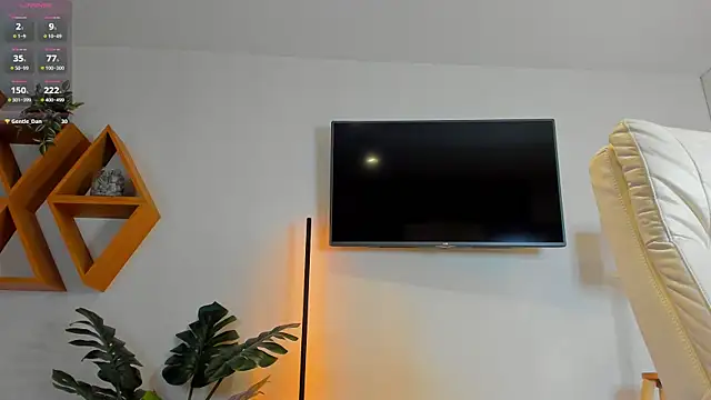 Hailey Green online show from 04-16-26, 09:39