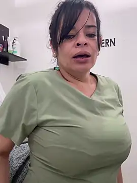 NATHALIA-28  online show from 06-17-26, 12:26