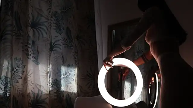 IvyKaelani online show from 11-21-25, 11:20