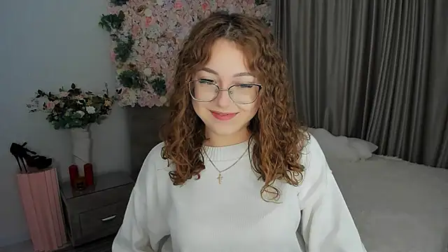 SereneFlame online show from 09-25-25, 04:02