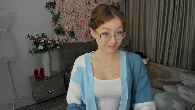 SereneFlame online show from 10-20-25, 04:07