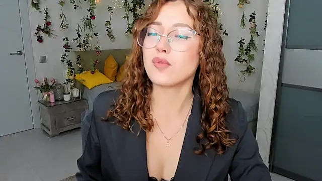 SereneFlame online show from 10-19-25, 04:10