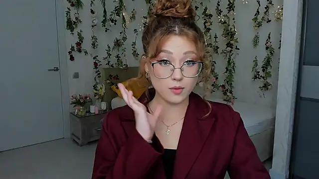 SereneFlame online show from 09-12-25, 05:45