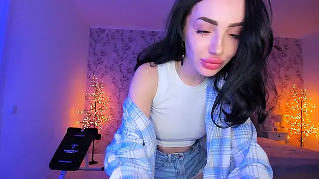 NancyLovee  online show from 04-02-26, 10:38