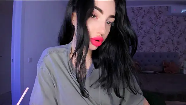 NancyLovee  online show from 07-06-26, 04:53