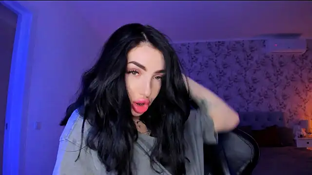 NancyLovee  online show from 07-01-26, 07:47
