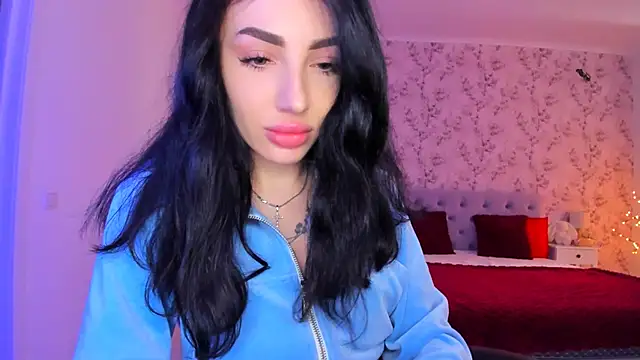 NancyLovee  online show from 04-17-26, 11:57