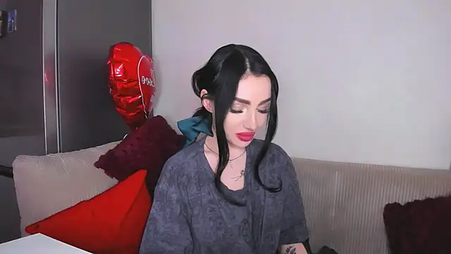 Snapshot of NancyLovee_ chatting on 03-26-26, 04:16 NancyLovee online show from 03-26-26, 04:16