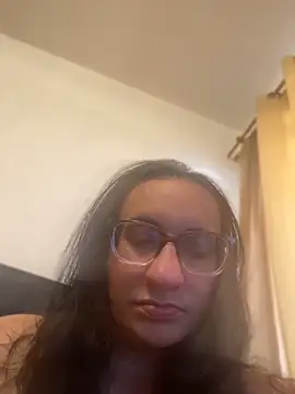 gloria7v05 online show from 04-15-26, 02:21