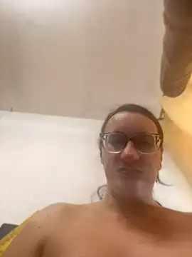 gloria7v05 online show from 04-13-26, 01:48