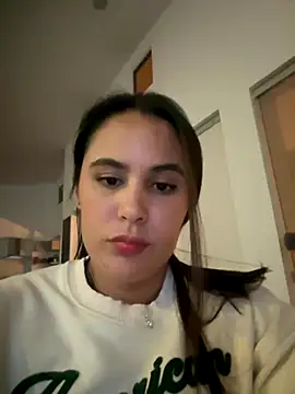 LexyRobert online show from 10-02-25, 03:32