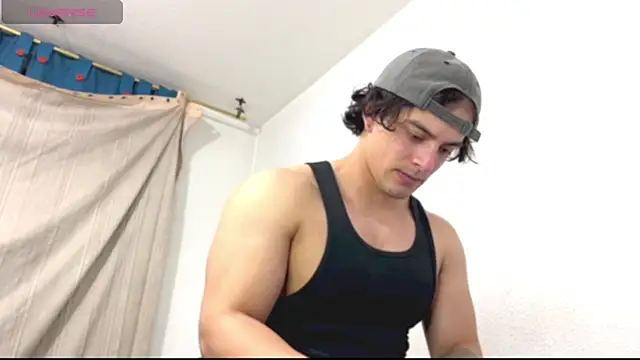Snapshot of logan_x3 chatting on 06-03-26, 04:02 logan x3 online show from 06-03-26, 04:02
