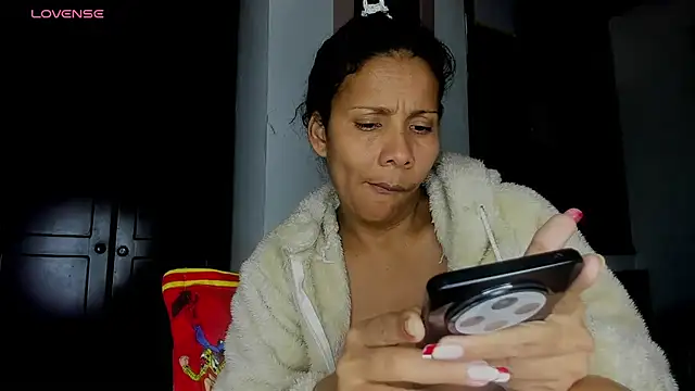 Nenita Hot  online show from 10-03-25, 04:14