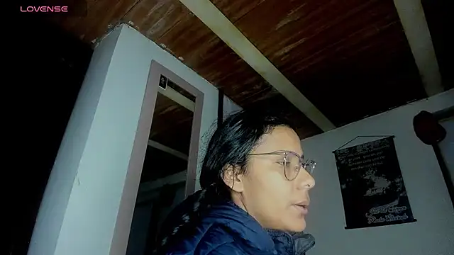 Nenita Hot  online show from 10-05-25, 07:10