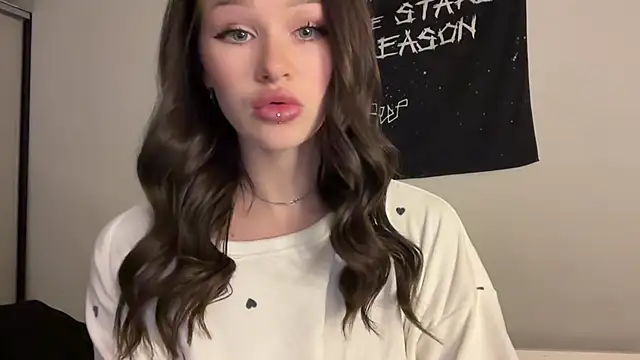 ur molly online show from 11-18-25, 12:08