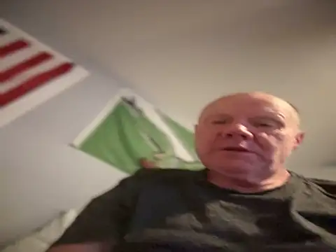 Snapshot of masterjerseyjoe chatting on 12-14-25, 11:16 masterjerseyjoe online show from 12-14-25, 11:16