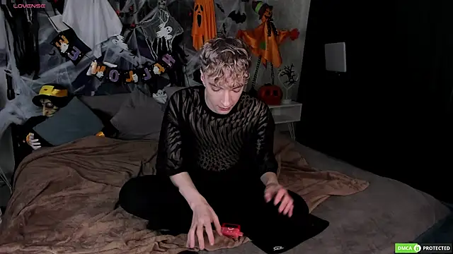 TrevorBenson online show from 11-01-25, 06:08