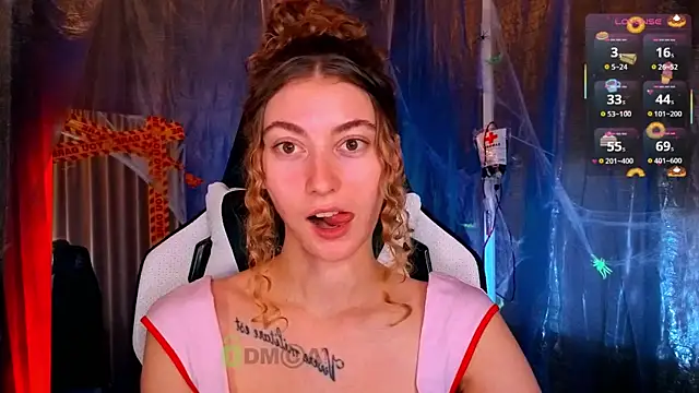 lady curls online show from 10-26-25, 11:27