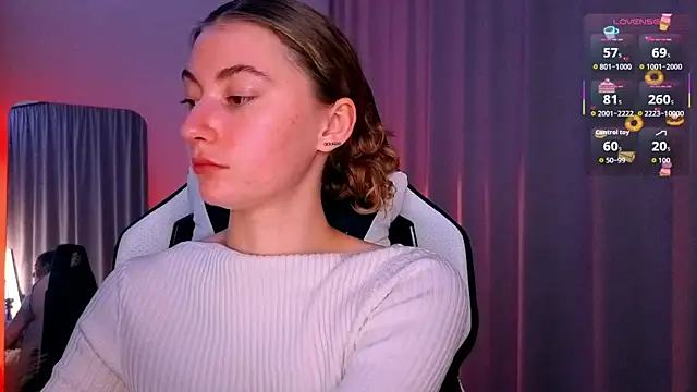 lady curls online show from 10-12-25, 09:49