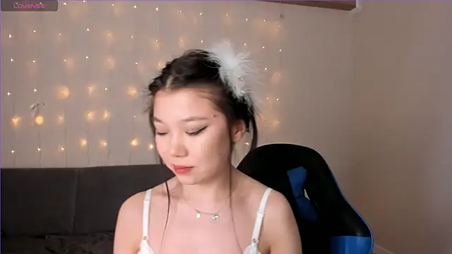 Snapshot of hoshina_sayeri chatting on 01-28-25, 08:58 hoshina sayeri online show from 01-28-25, 08:58