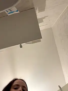 EmilyWi  online show from 09-29-25, 04:01