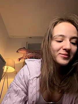 EmilyWi  online show from 12-17-25, 10:04