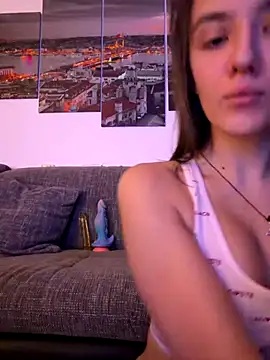 EmilyWi  online show from 10-15-25, 09:23