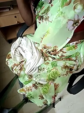 Snapshot of Pavitra78 chatting on 03-20-25, 08:09 Pavitra78 online show from 03-20-25, 08:09