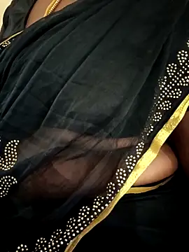 Snapshot of Pavitra78 chatting on 03-10-25, 09:12 Pavitra78 online show from 03-10-25, 09:12