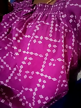 Snapshot of Pavitra78 chatting on 03-11-25, 01:23 Pavitra78 online show from 03-11-25, 01:23