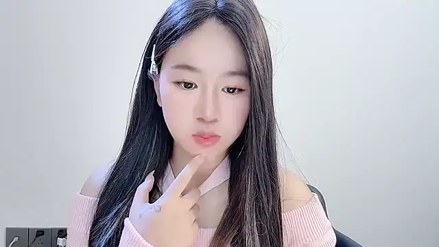 chloe-01 online show from 12-05-25, 03:49